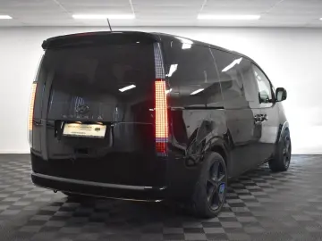 Staria Signature 7-SITZ 360  ACC BOSE LEDER LED