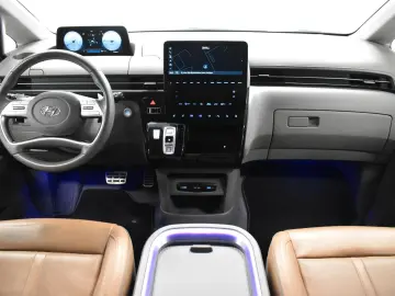 Staria Signature 7-SITZ 360  ACC BOSE LEDER LED