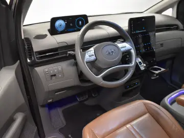 Staria Signature 7-SITZ 360  ACC BOSE LEDER LED