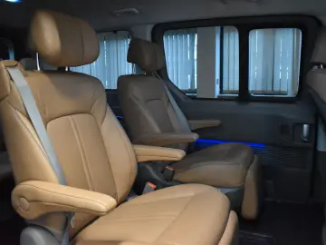 Staria Signature 7-SITZ 360  ACC BOSE LEDER LED