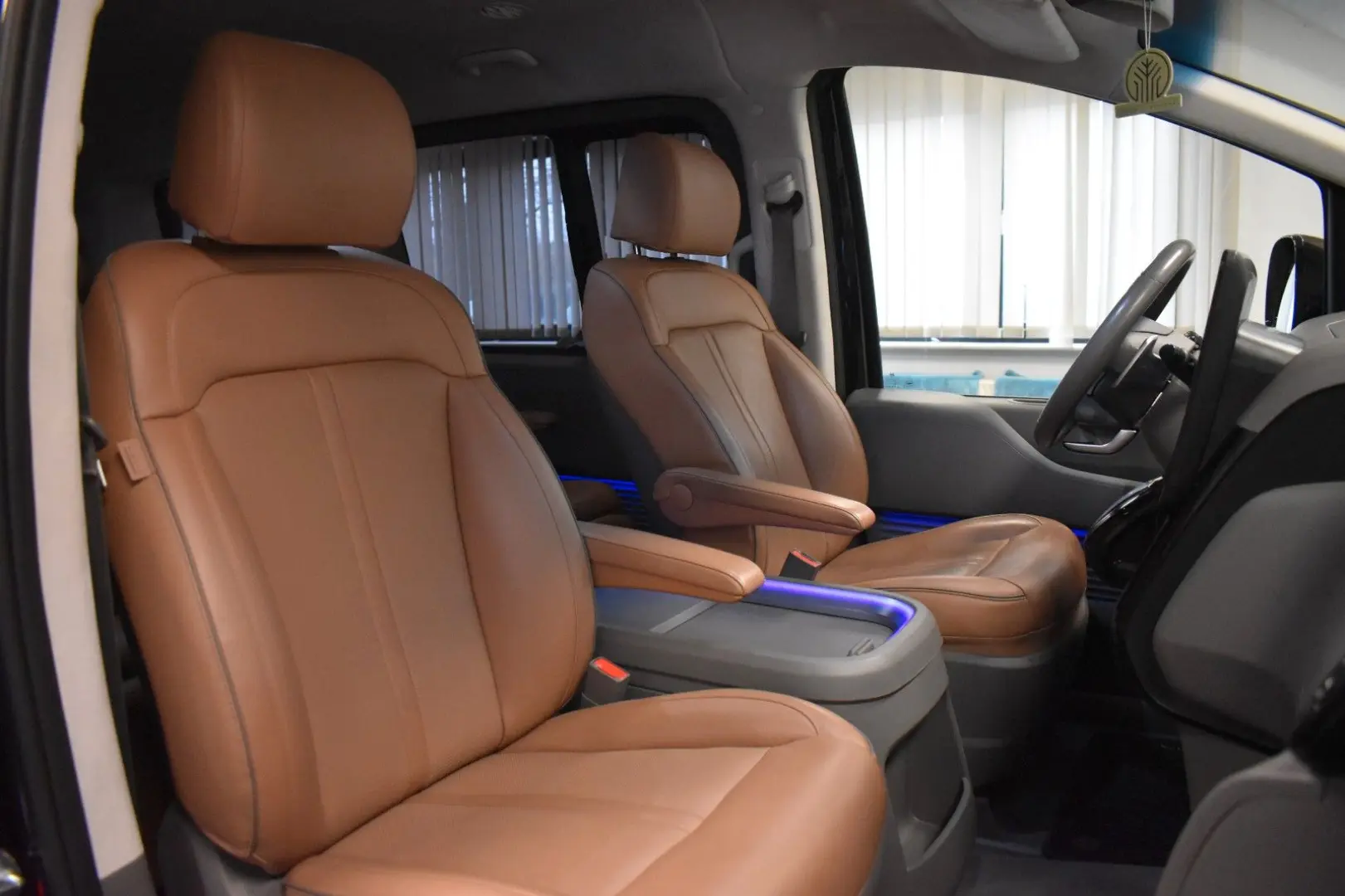 Staria Signature 7-SITZ 360  ACC BOSE LEDER LED