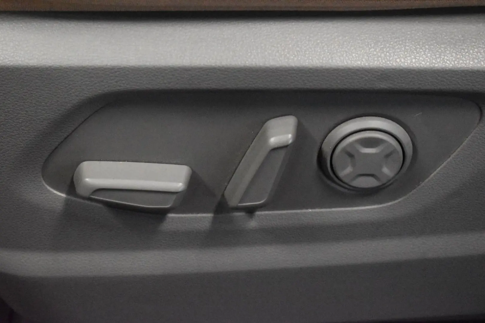 Staria Signature 7-SITZ 360  ACC BOSE LEDER LED