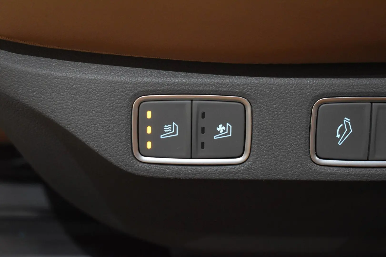 Staria Signature 7-SITZ 360  ACC BOSE LEDER LED