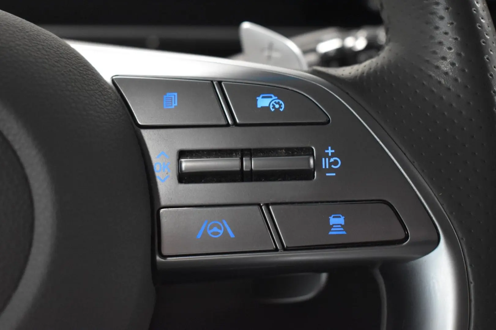 Staria Signature 7-SITZ 360  ACC BOSE LEDER LED