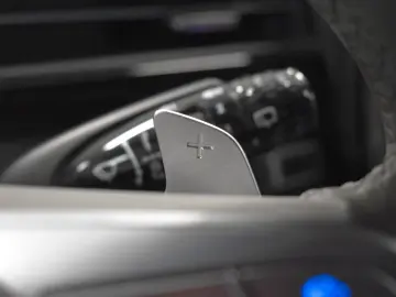 Staria Signature 7-SITZ 360  ACC BOSE LEDER LED