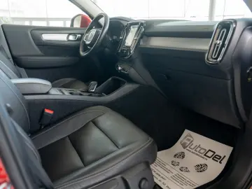 Volvo XC 40 2.0 D4 AWD Momentum