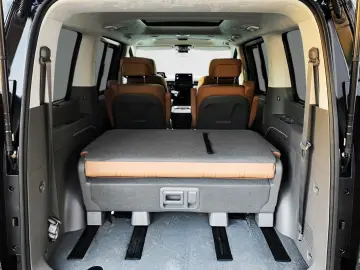 STARIA CRDi 4WD AT SIGNATURE Relax Nappa 7S elSD