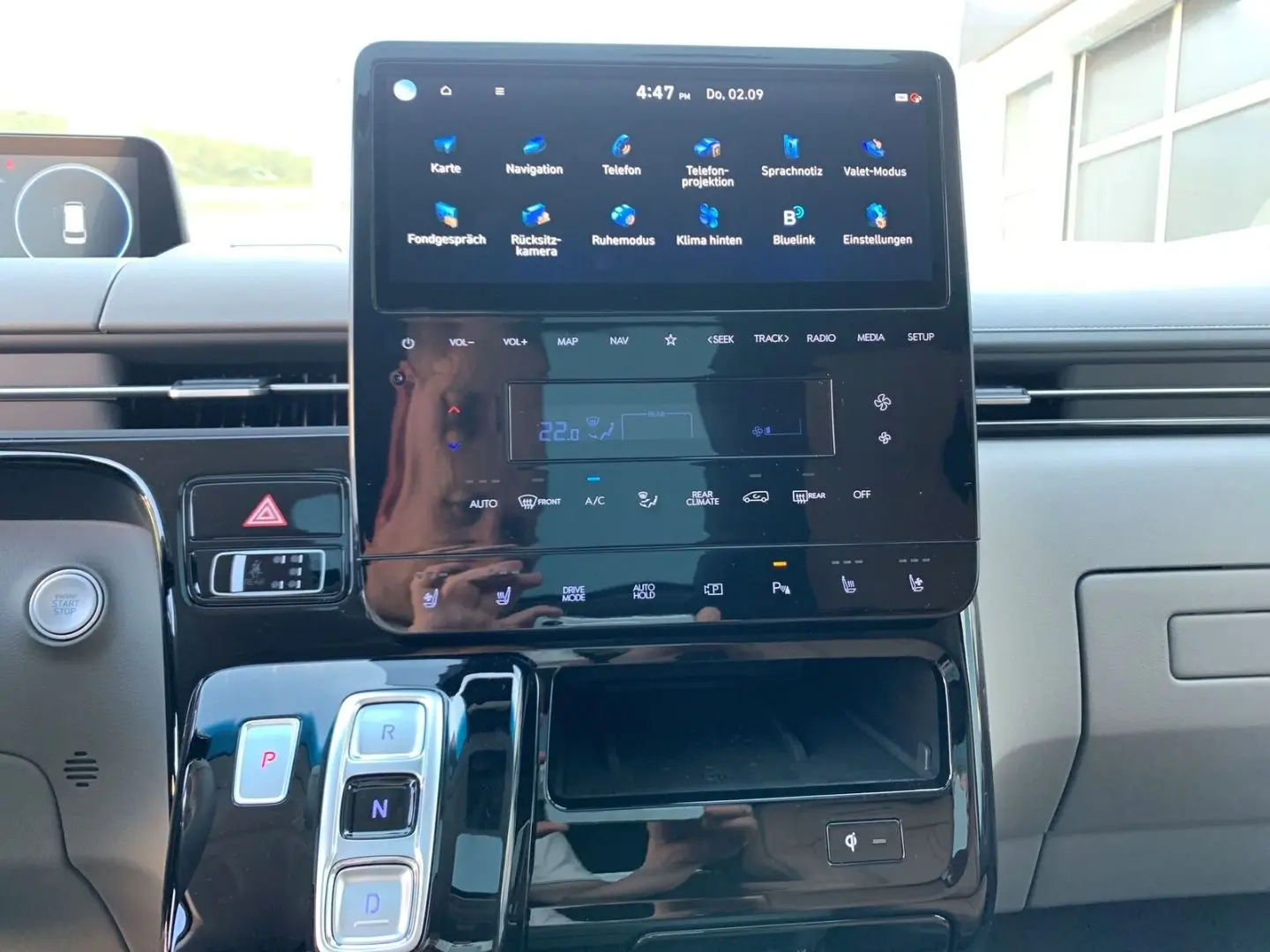 STARIA CRDi 4WD AT SIGNATURE Relax Nappa 7S elSD