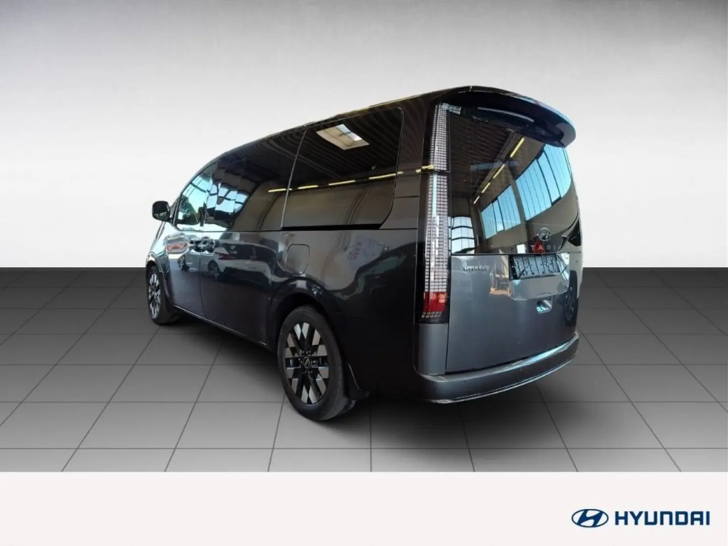 STARIA CRDi 4WD AT SIGNATURE Relax Nappa 7S elSD