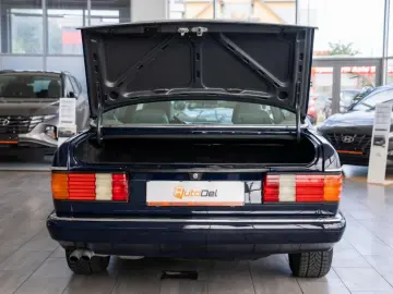 Mercedes-Benz S-Class 5.6 V8