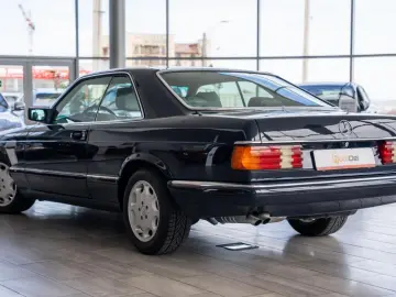 Mercedes-Benz S-Class 5.6 V8