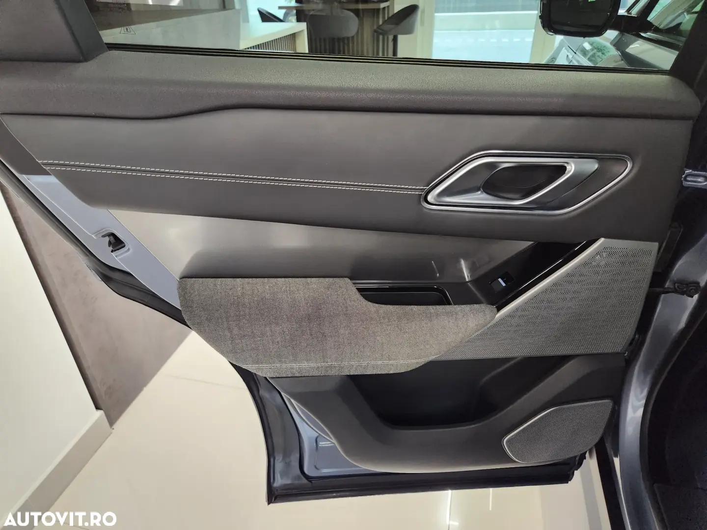 Land Rover Range Rover Velar 2.0 SE