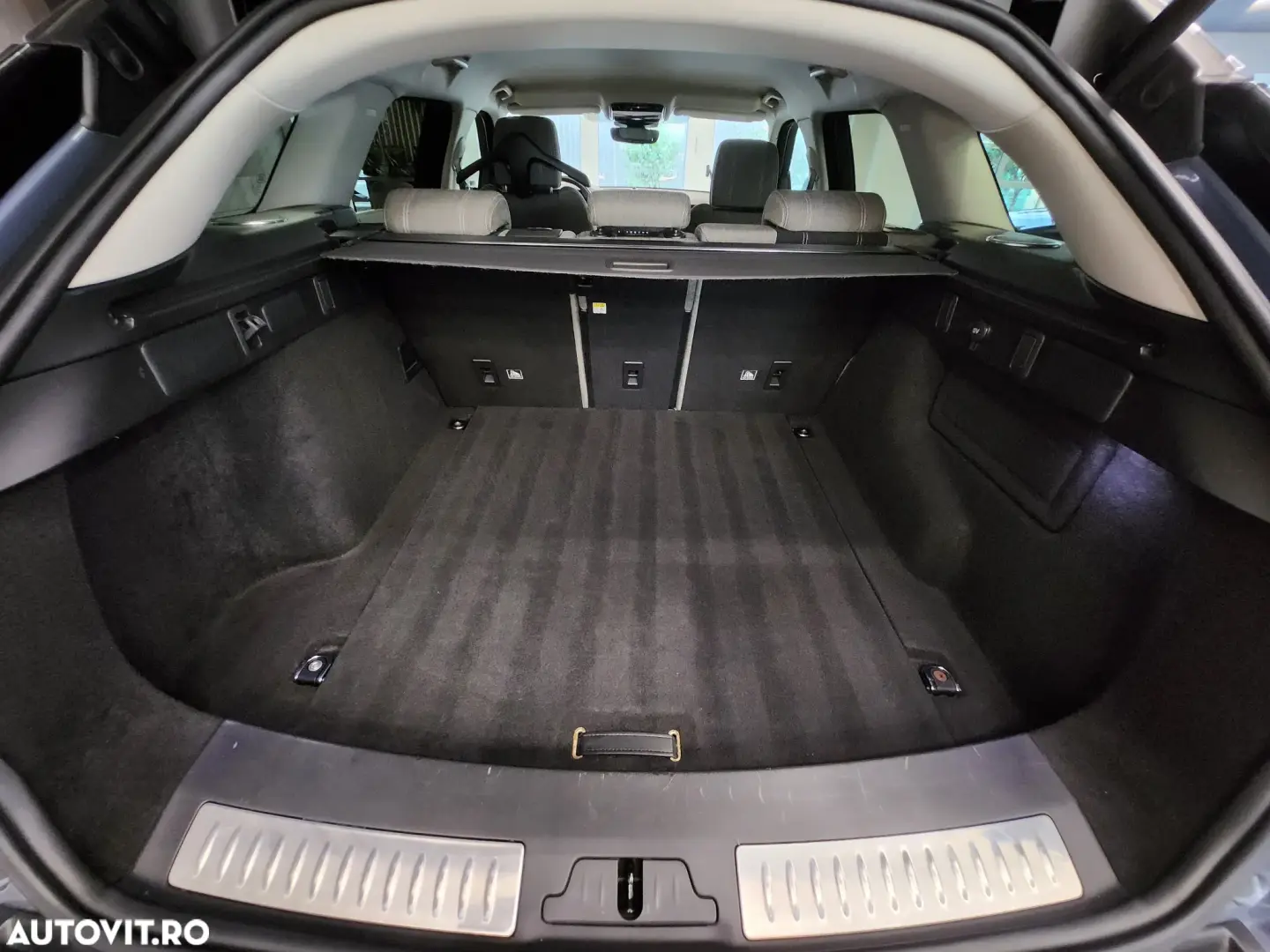 Land Rover Range Rover Velar 2.0 SE