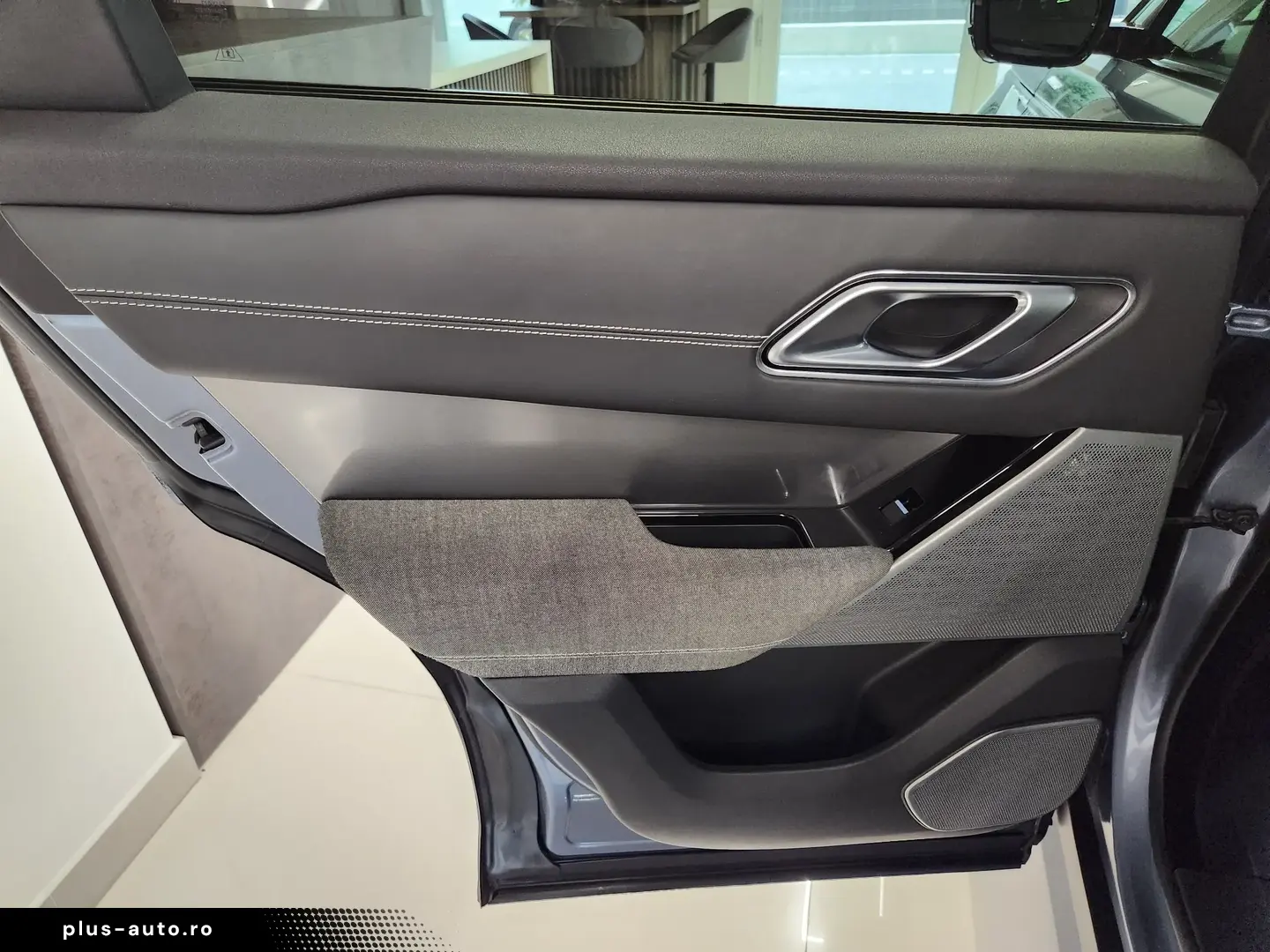 Land Rover Range Rover Velar 2.0 SE