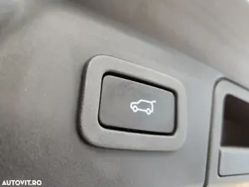 Land Rover Range Rover Velar 2.0 SE