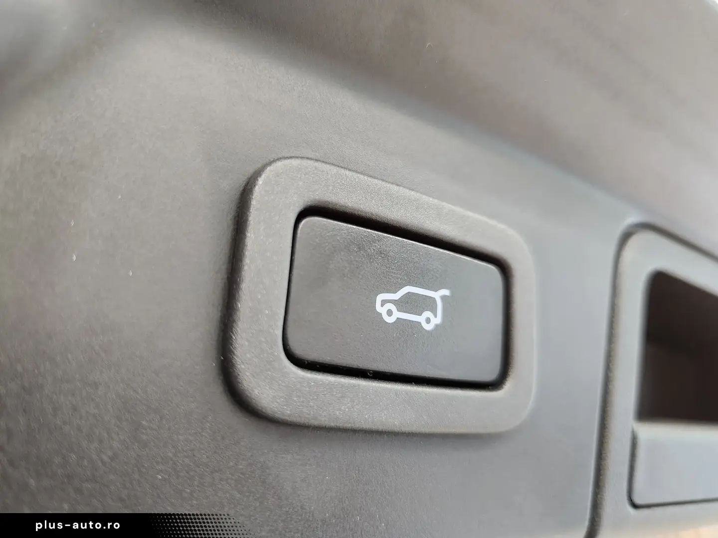 Land Rover Range Rover Velar 2.0 SE