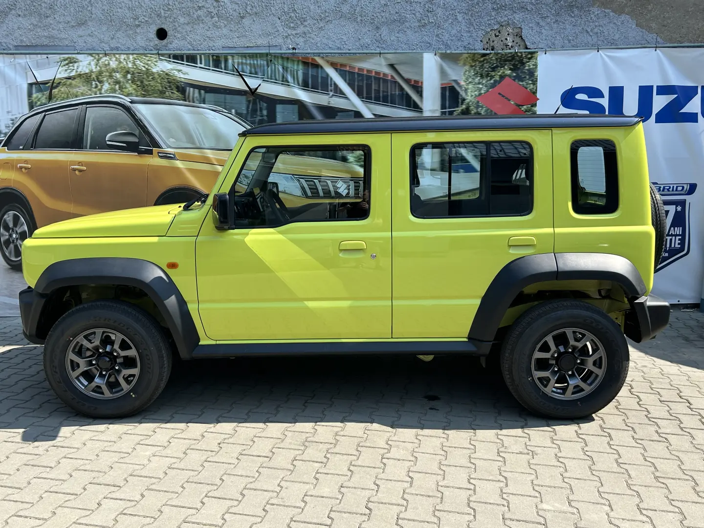 Suzuki Jimny GLX 5-Door