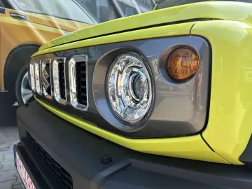 Suzuki Jimny GLX 5-Door