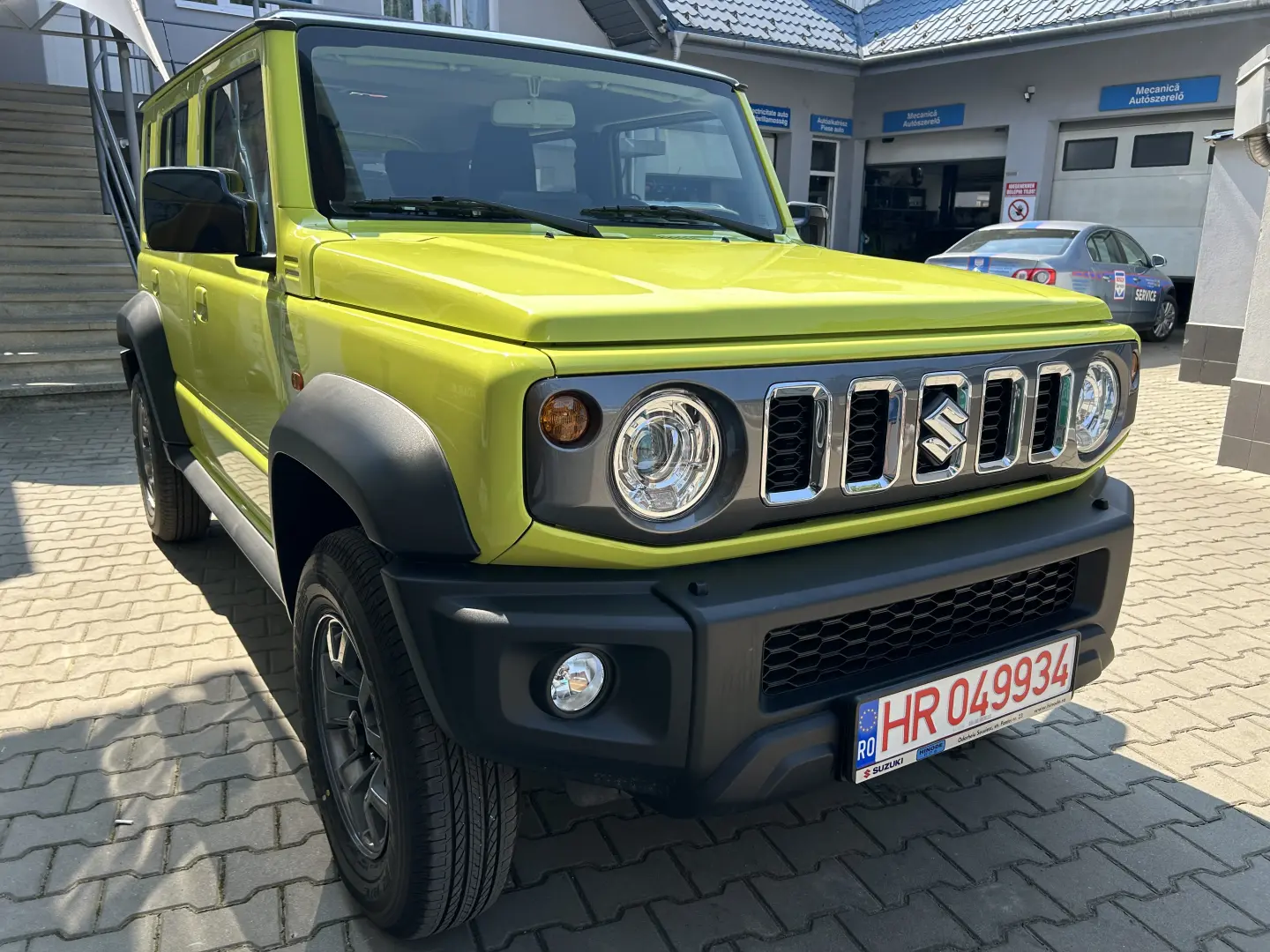 Suzuki Jimny GLX 5-Door