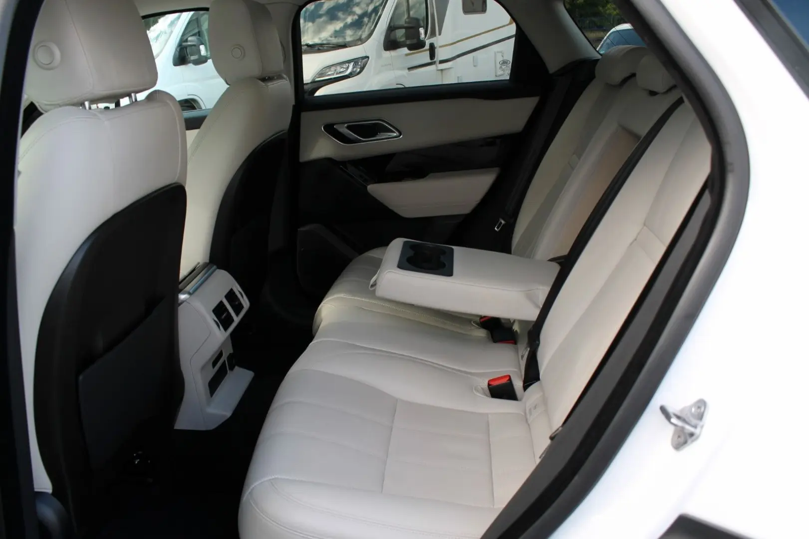 Range Rover Velar P250 Pano Standh.LED BlackPack