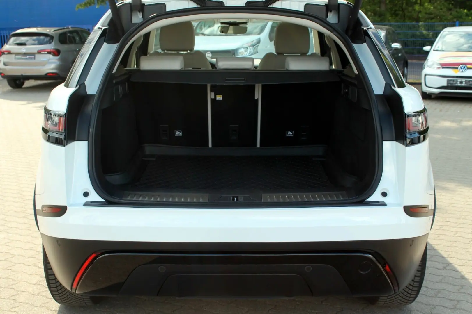 Range Rover Velar P250 Pano Standh.LED BlackPack