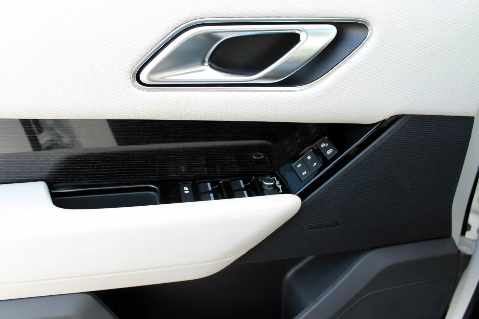 Range Rover Velar P250 Pano Standh.LED BlackPack