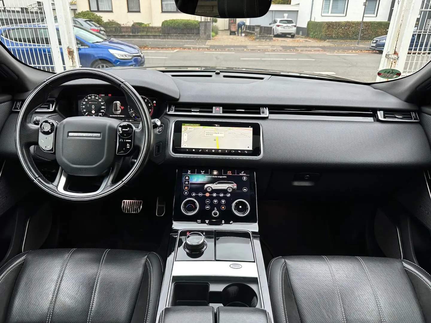 Range Rover Velar R-Dynamic SE PANORAMA HEAD-UP
