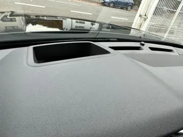 Range Rover Velar R-Dynamic SE PANORAMA HEAD-UP