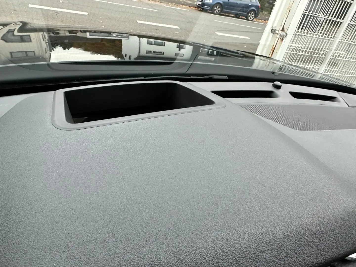 Range Rover Velar R-Dynamic SE PANORAMA HEAD-UP