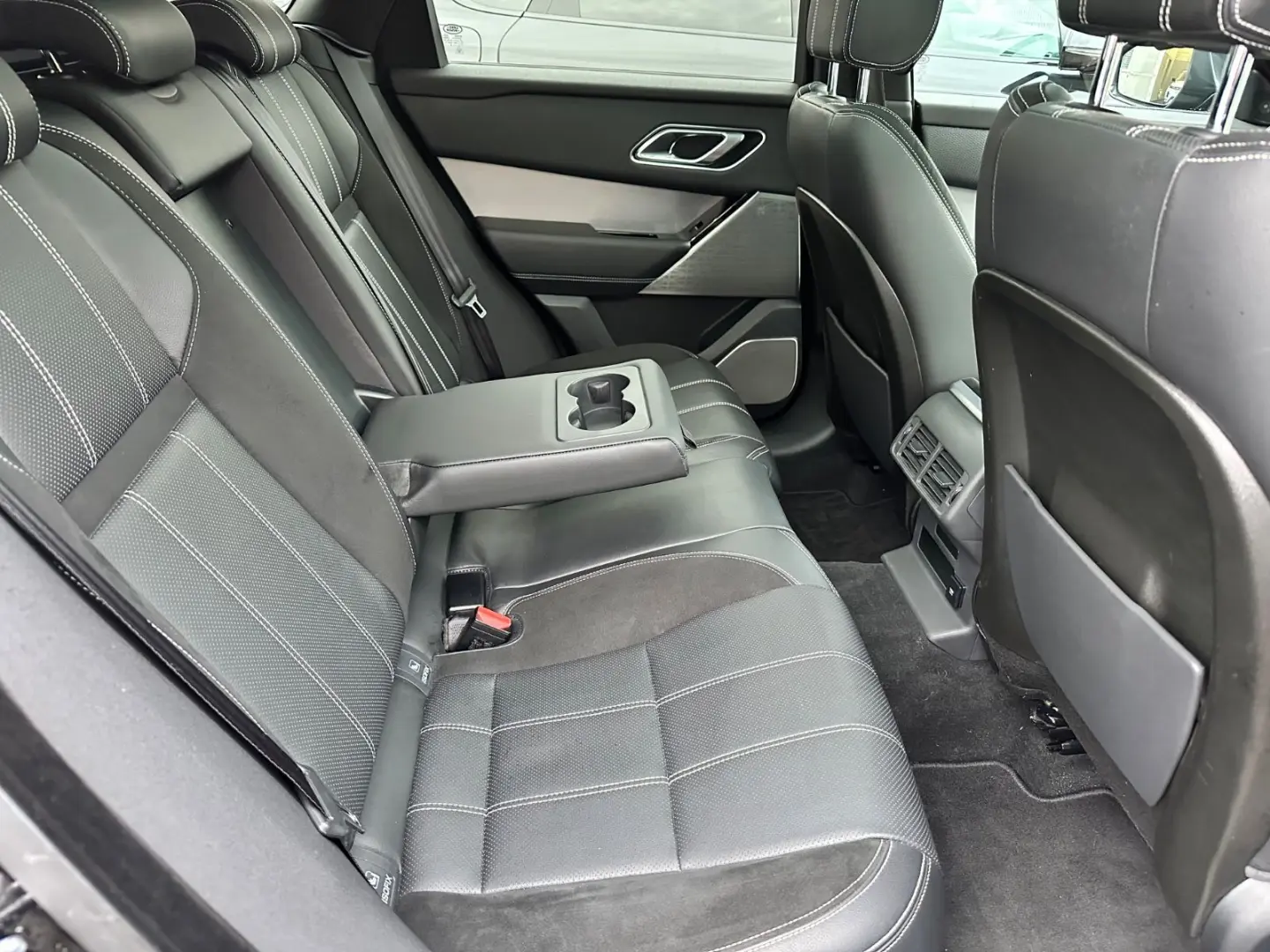 Range Rover Velar R-Dynamic SE PANORAMA HEAD-UP