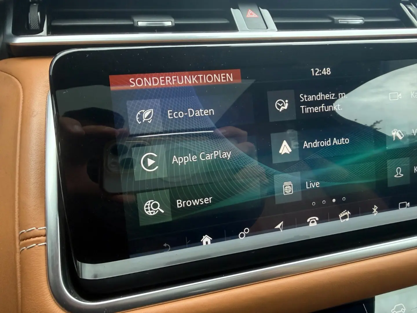 Range Rover Velar R-Dynamic PANO STDHZ MASSAGE