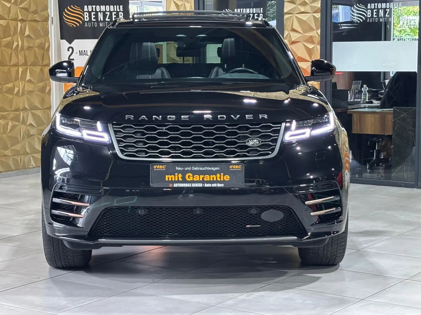 Range Rover Velar R-Dynamic SE PANO MEMORY APPLE