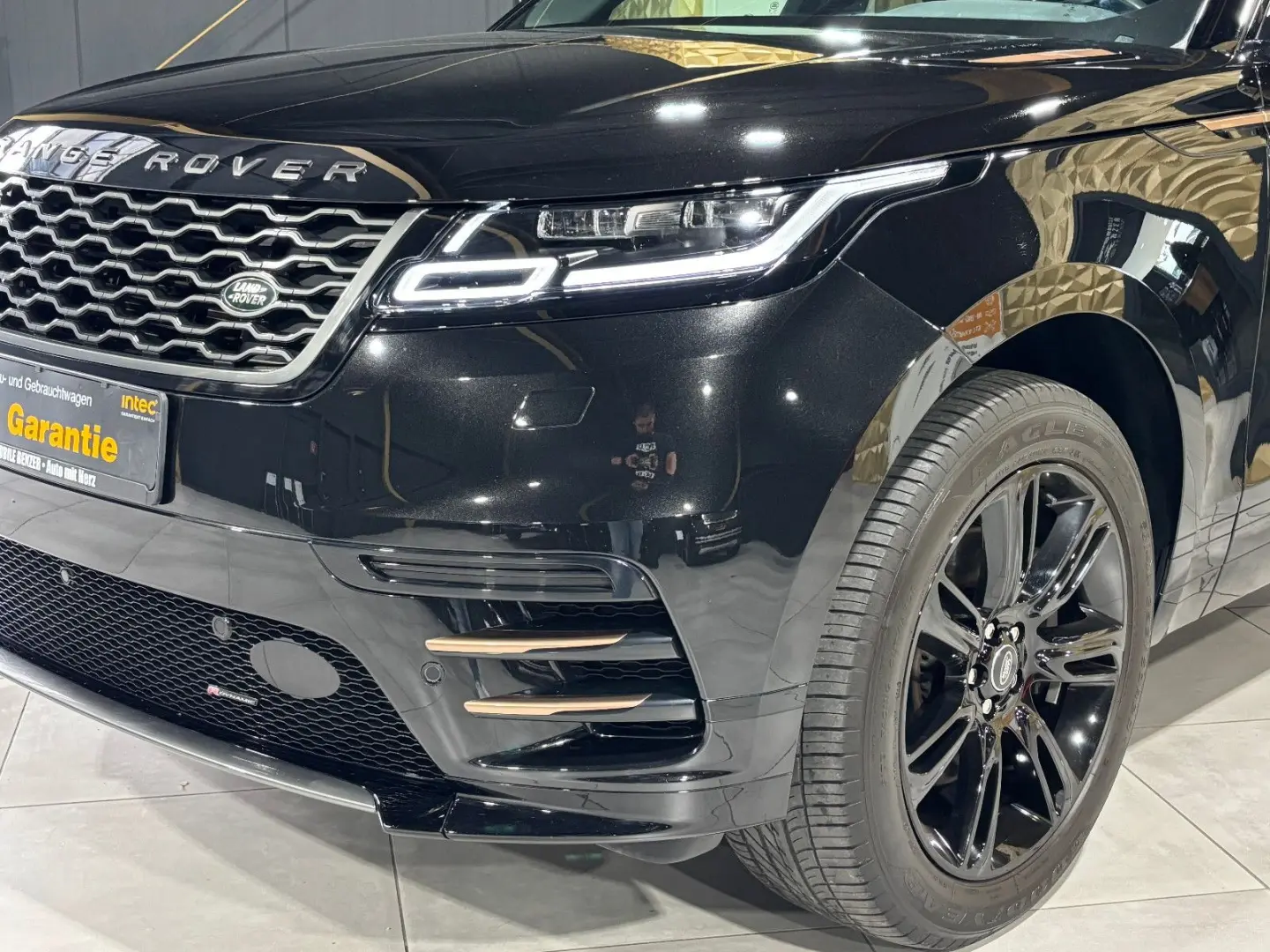 Range Rover Velar R-Dynamic SE PANO MEMORY APPLE