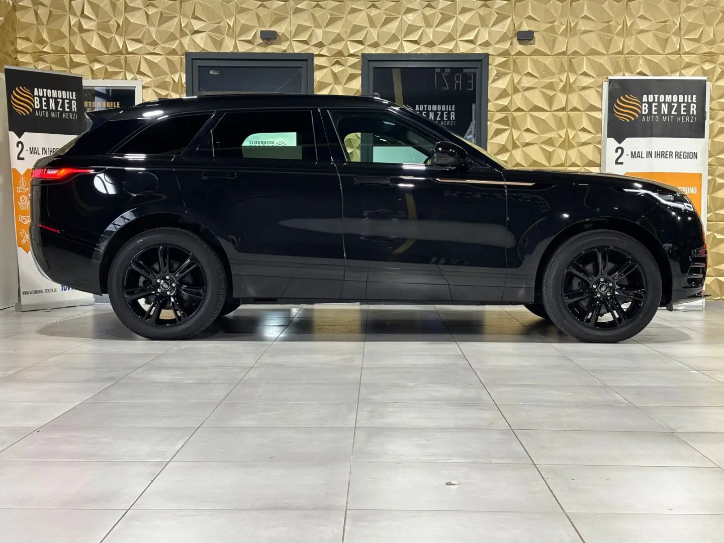 Range Rover Velar R-Dynamic SE PANO MEMORY APPLE