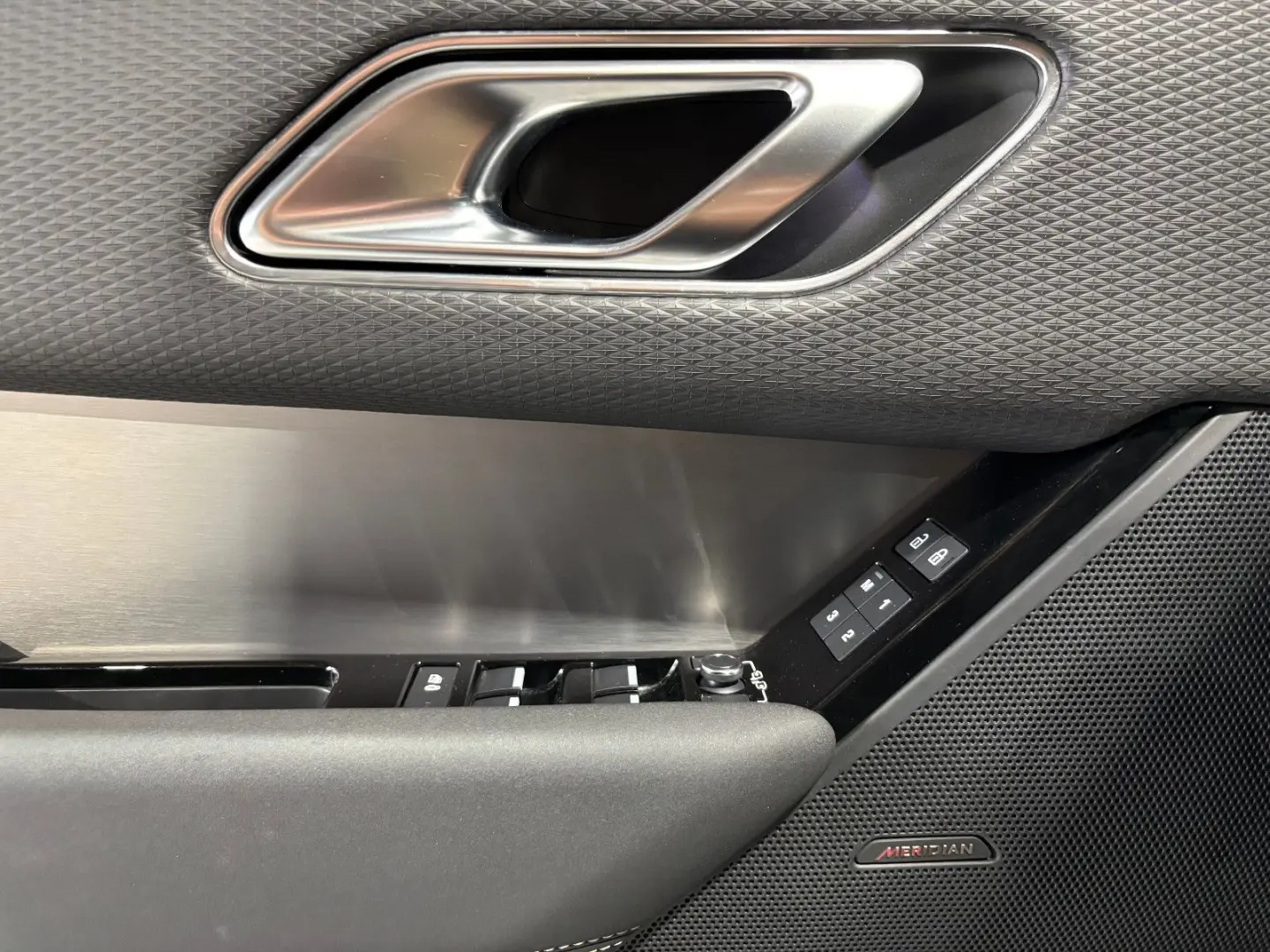 Range Rover Velar R-Dynamic SE PANO MEMORY APPLE