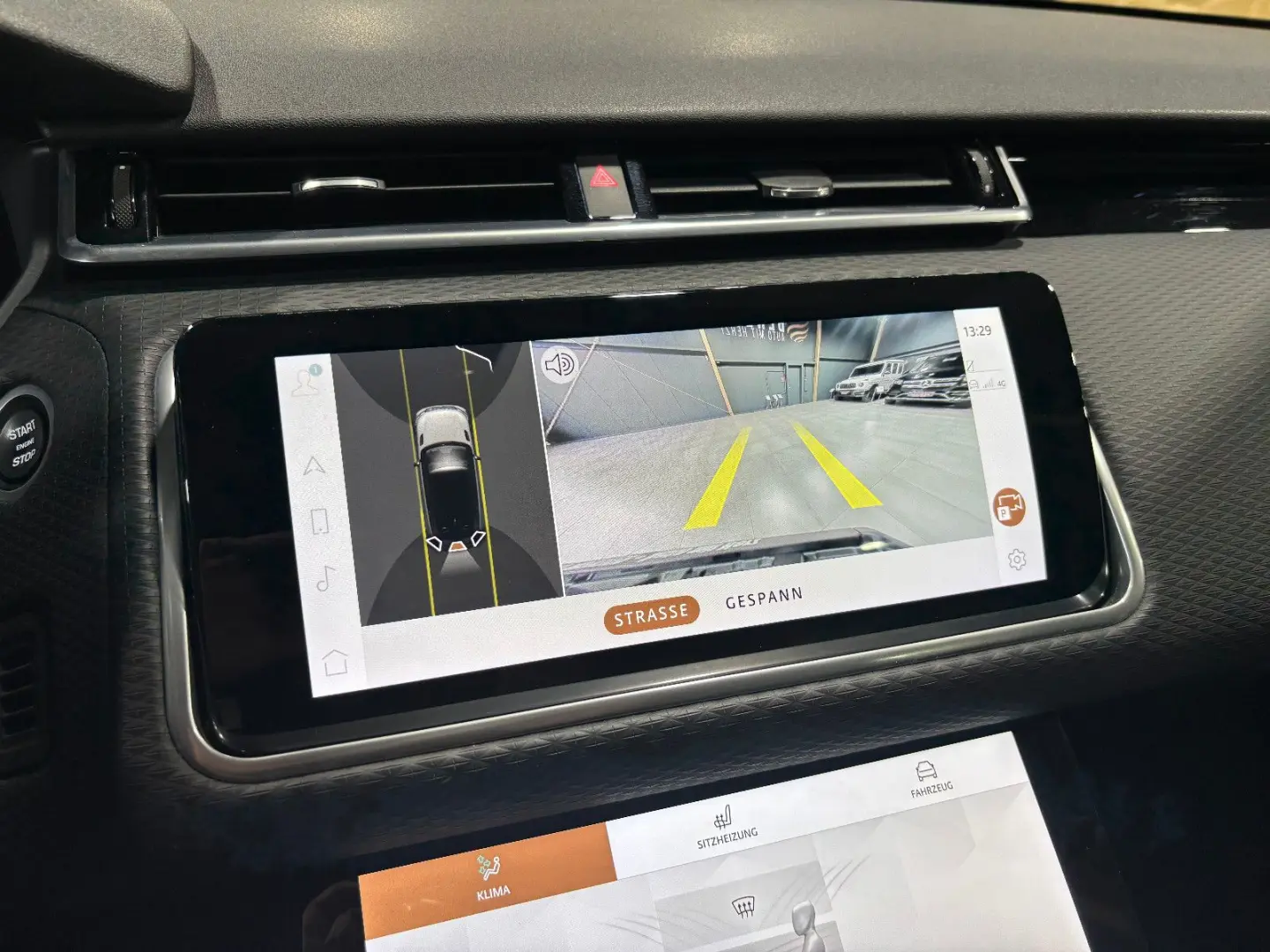 Range Rover Velar R-Dynamic SE PANO MEMORY APPLE