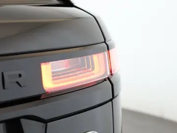 Range Rover Velar P250 AWD R-Dynamic SE BLACK 22