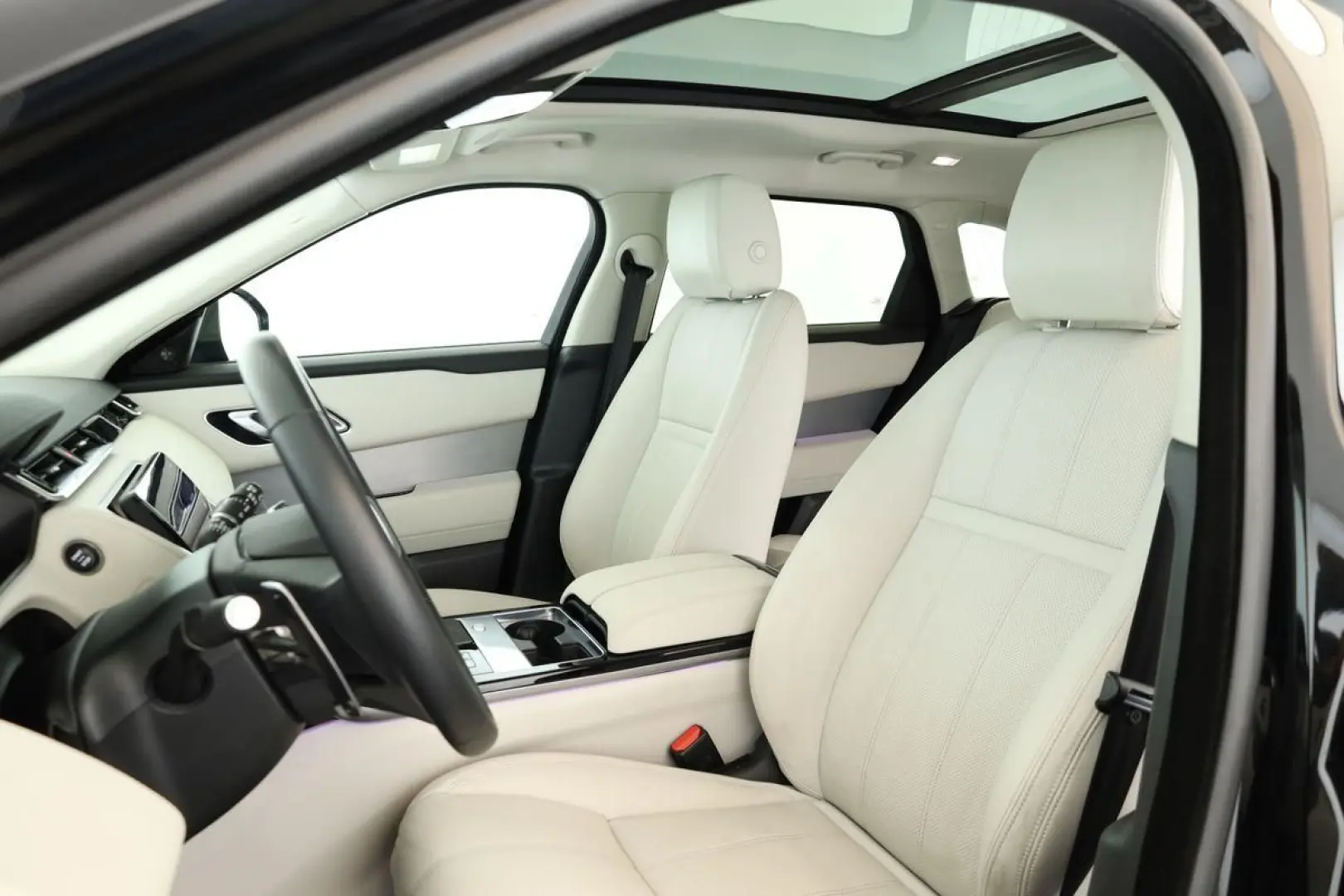 Range Rover Velar P250 AWD R-Dynamic SE BLACK 22