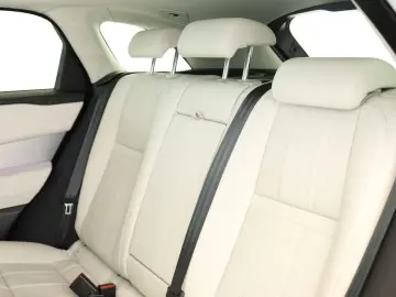 Range Rover Velar P250 AWD R-Dynamic SE BLACK 22