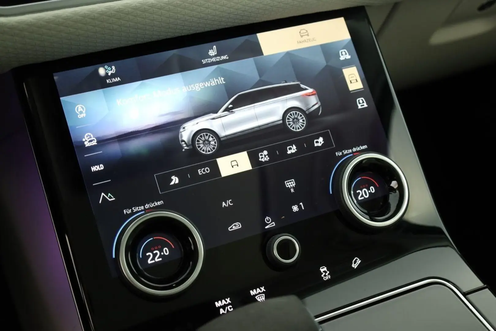 Range Rover Velar P250 AWD R-Dynamic SE BLACK 22