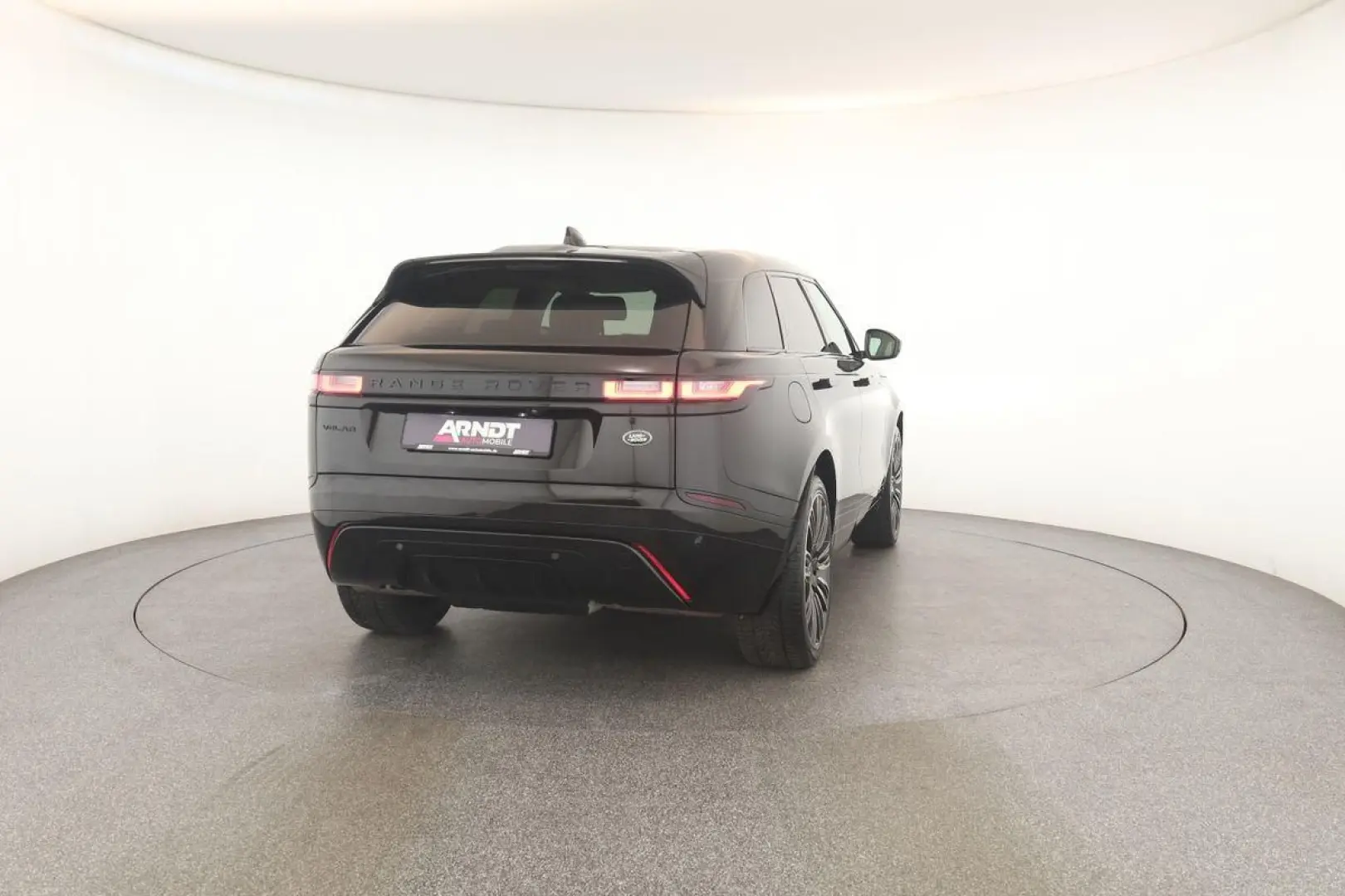 Range Rover Velar P250 AWD R-Dynamic SE BLACK 22