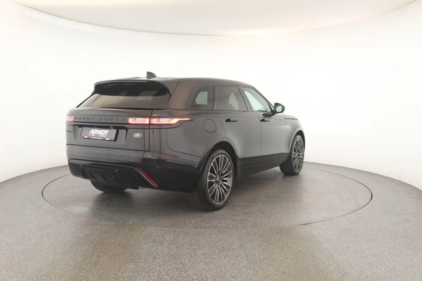 Range Rover Velar P250 AWD R-Dynamic SE BLACK 22