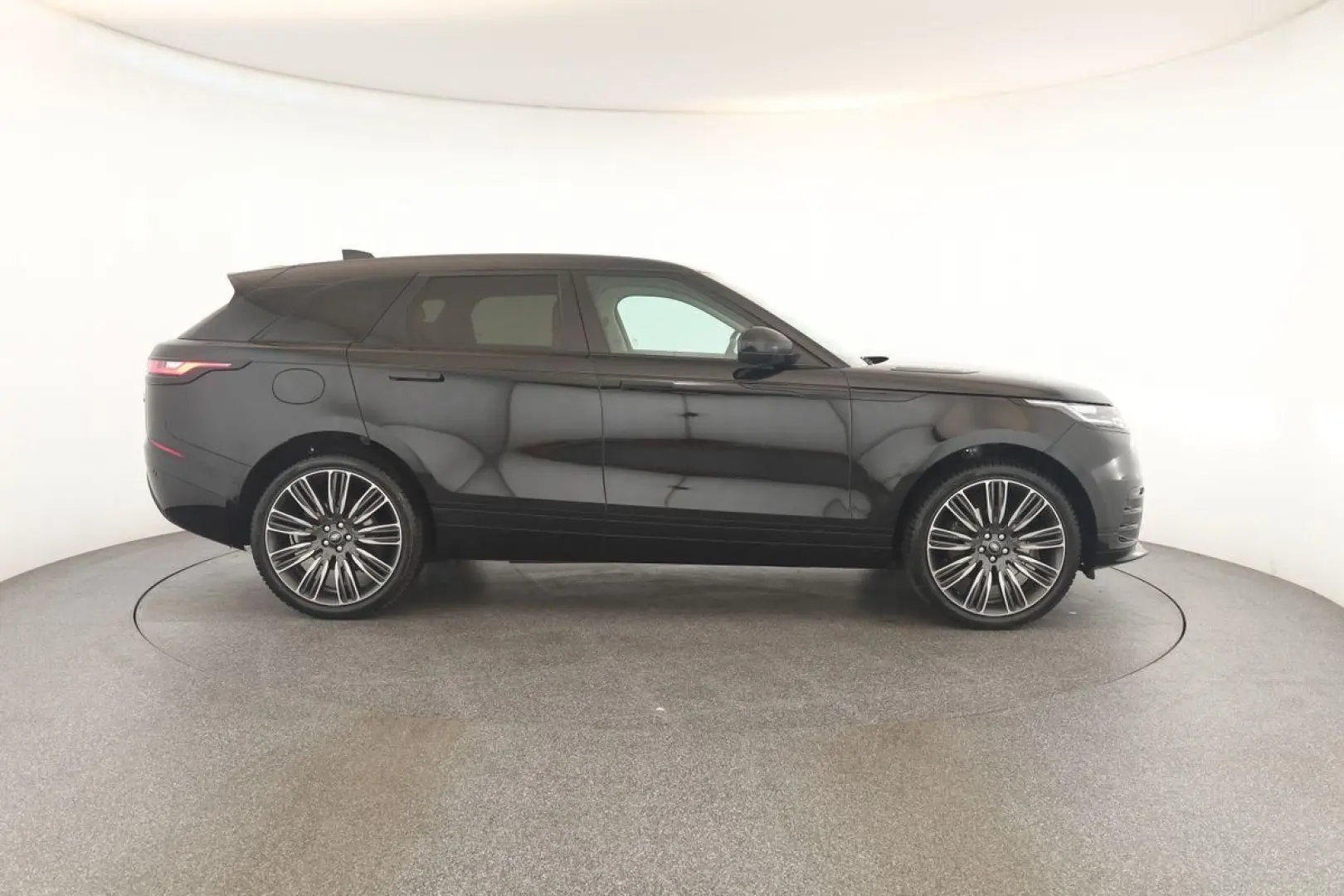 Range Rover Velar P250 AWD R-Dynamic SE BLACK 22