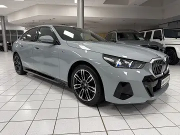 520 i M-Sport PANO HUD STHZG H K SITZKLIMA 360