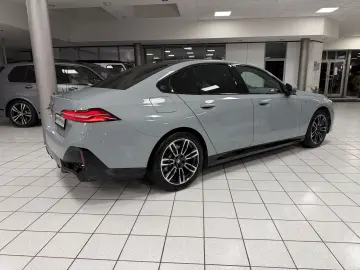 520 i M-Sport PANO HUD STHZG H K SITZKLIMA 360