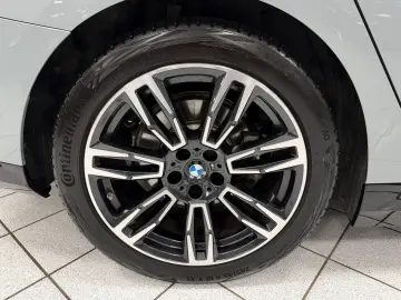 520 i M-Sport PANO HUD STHZG H K SITZKLIMA 360