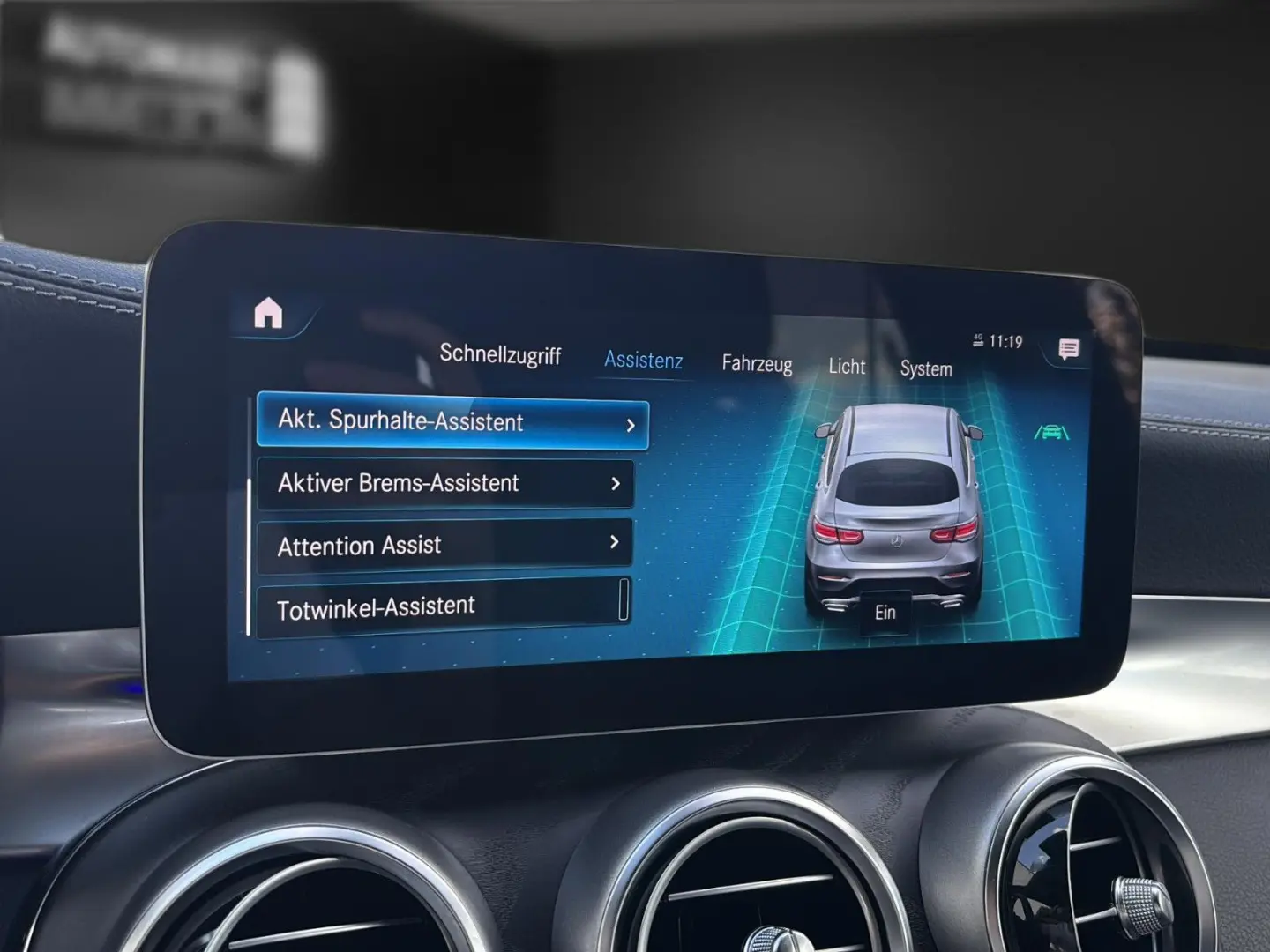 GLC 300 de Exclusive Coupe 19 Night Distro AHK K