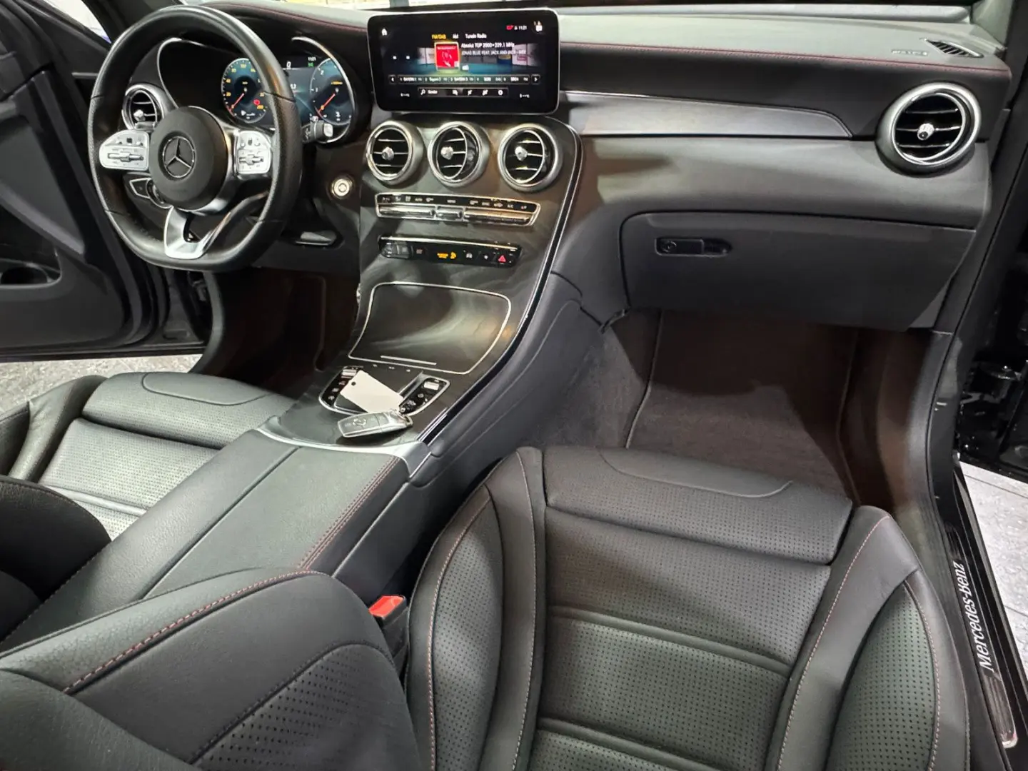 GLC 300d Coupe 4Matic M-Bux RFK AHK Leder AMG