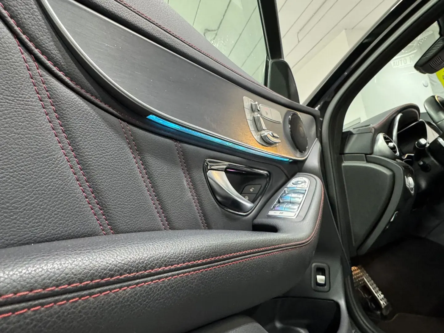 GLC 300d Coupe 4Matic M-Bux RFK AHK Leder AMG