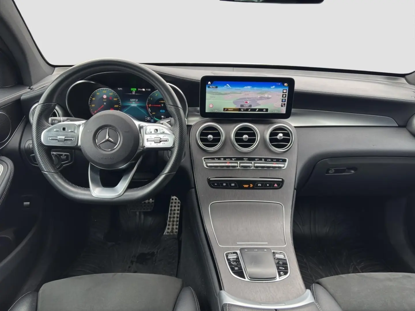 GLC 300 de 4M Coupé  AMG AHK S-Dach 360 Kamera